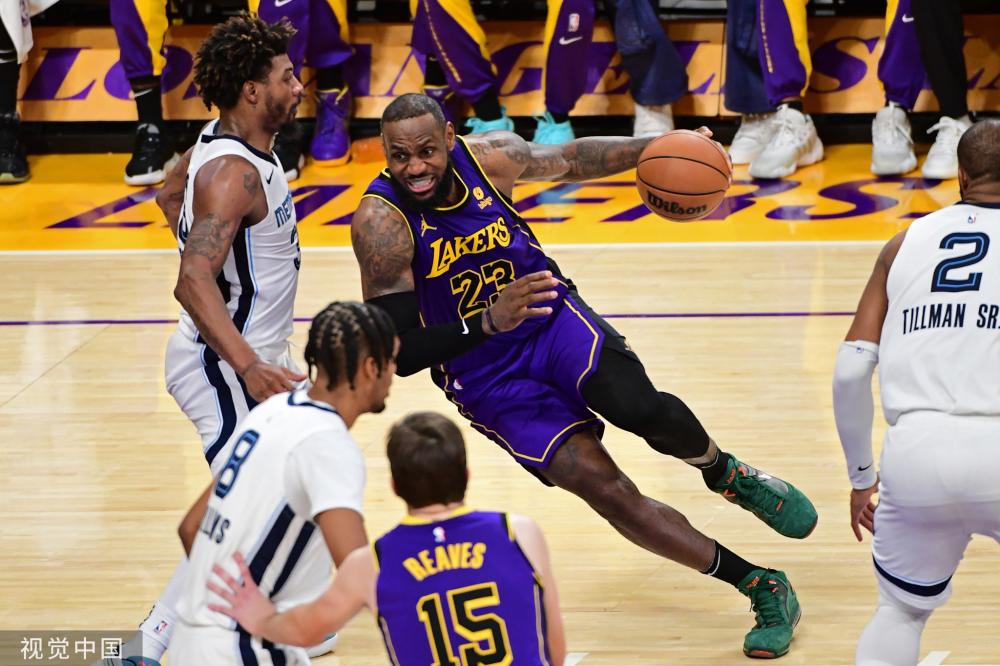 板凳球员的 板凳球员的