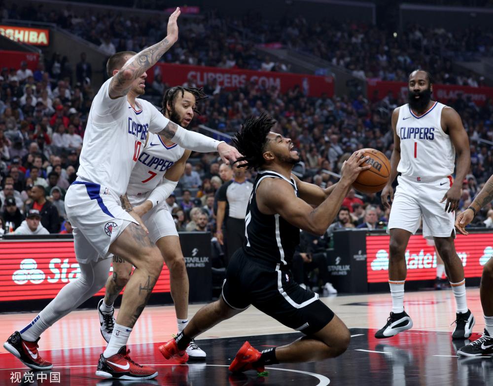 竞争激烈的 竞争激烈的