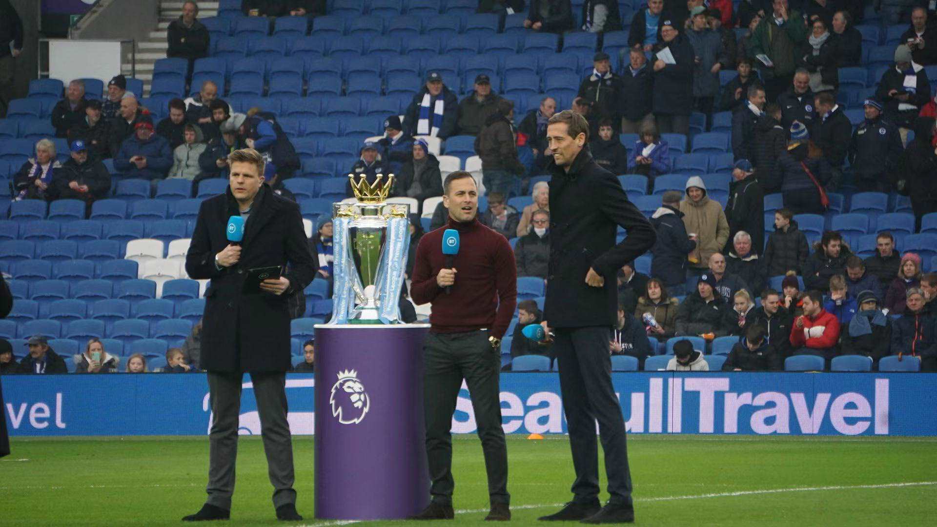 吸引了包括 吸引了包括